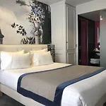 Taylor Hotel Paris