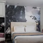 Taylor Ξενοδοχείο 3*