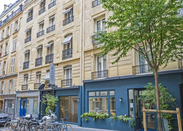 Taylor Paris